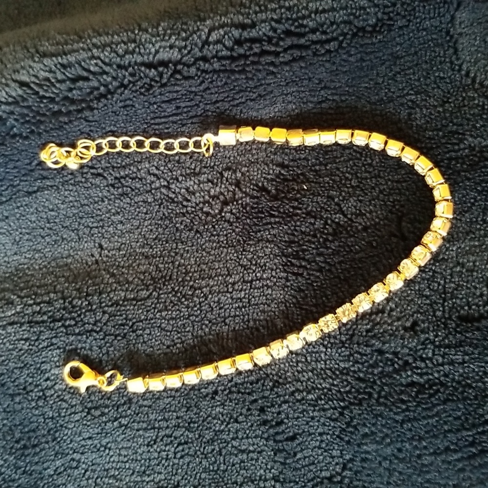 Gold diamond bracelet
